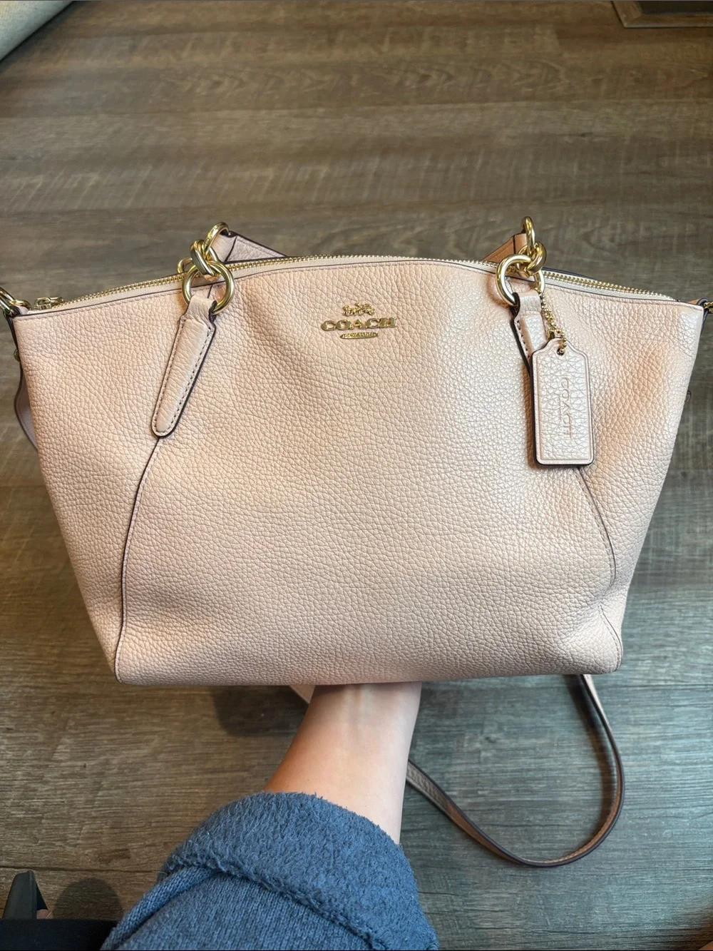 Coach Kelsey Pebbled Leather Light Pink Crossbody Bag F28968